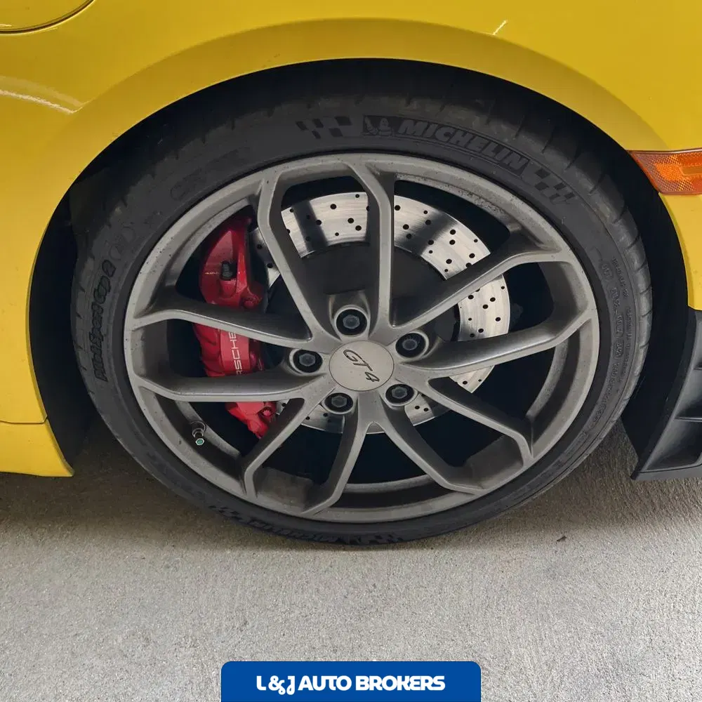 2021 Porsche 718 Cayman GT4
