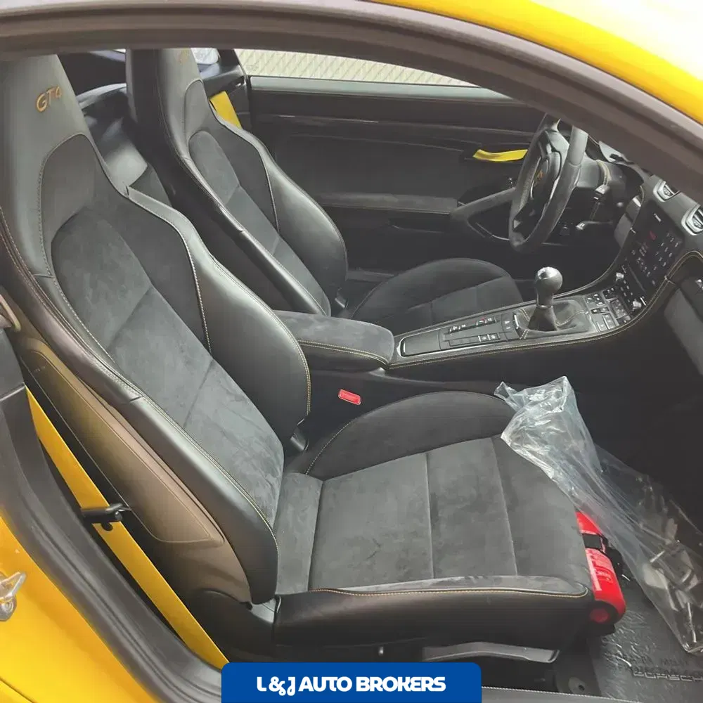 2021 Porsche 718 Cayman GT4