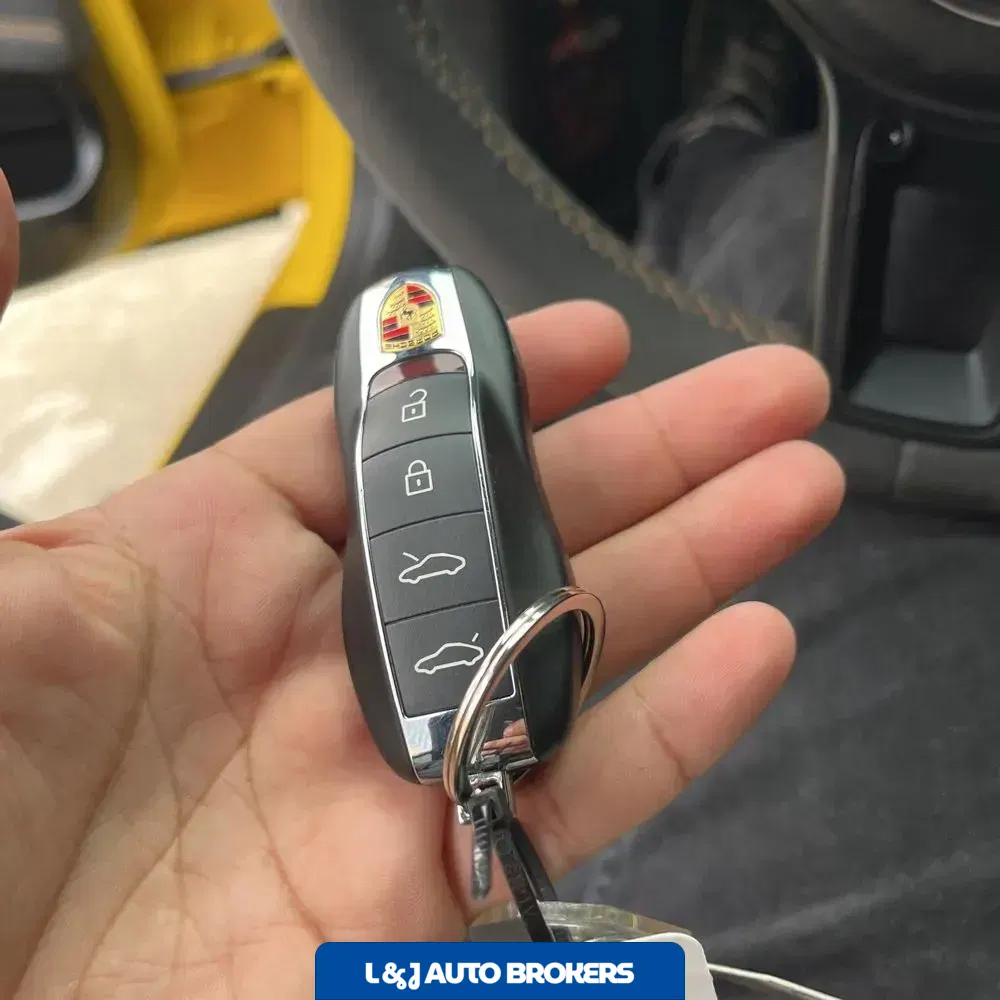 2021 Porsche 718 Cayman GT4