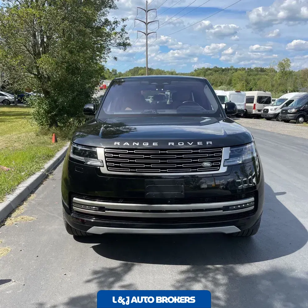 2023 Land Rover Range Rover SE