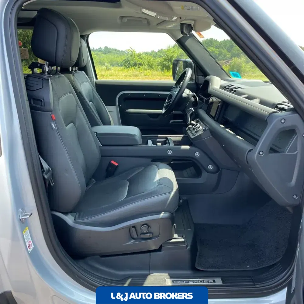 2024 Land Rover Defender 90 P400 X-Dynamic SE