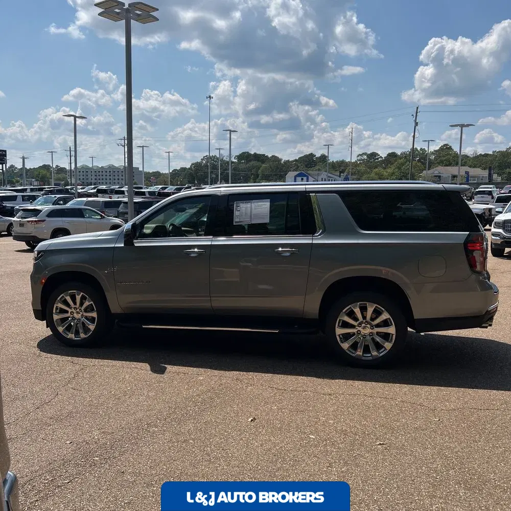 2024 Chevrolet Suburban Premier