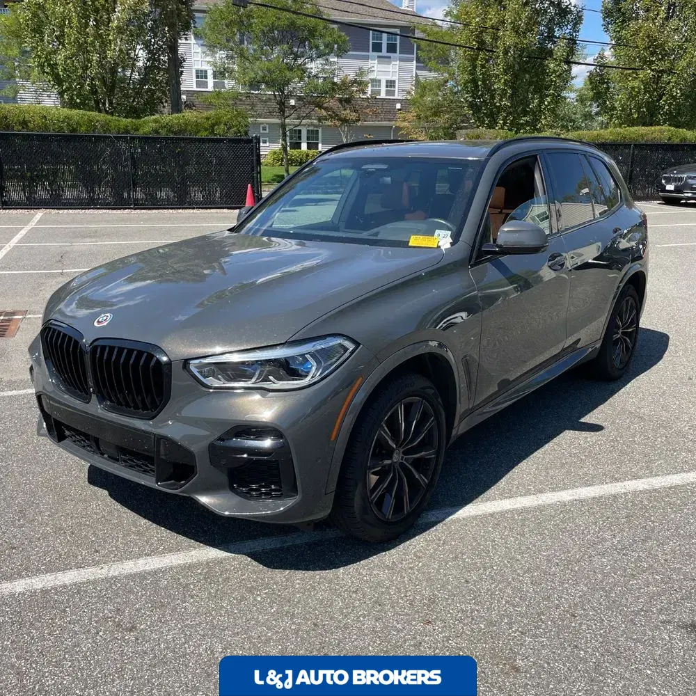 2023 BMW X5 M50i