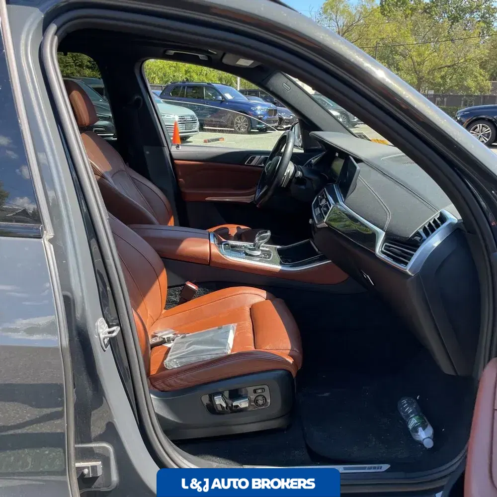 2023 BMW X5 M50i
