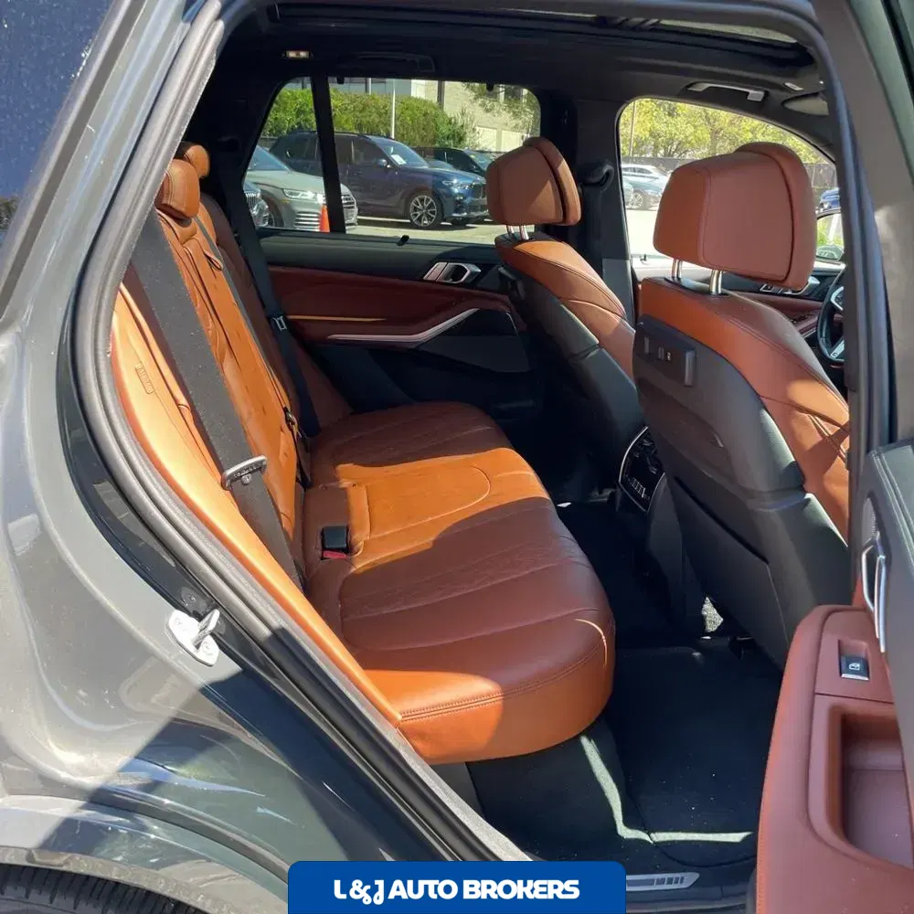2023 BMW X5 M50i