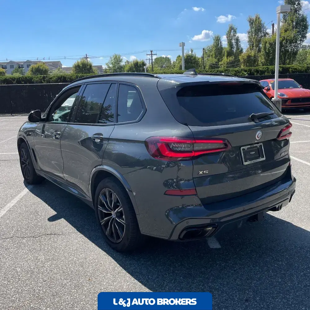 2023 BMW X5 M50i