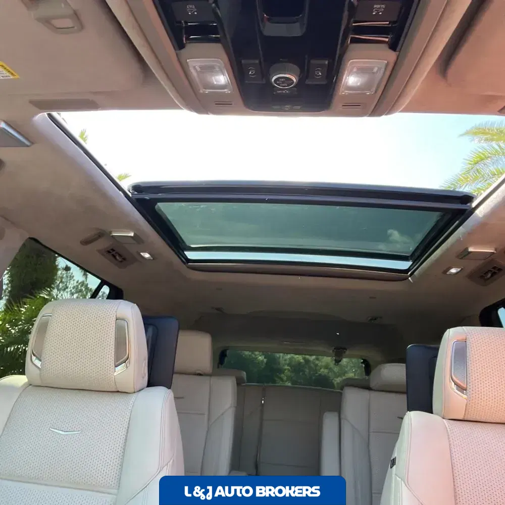 2025 Cadillac Escalade Sport Platinum