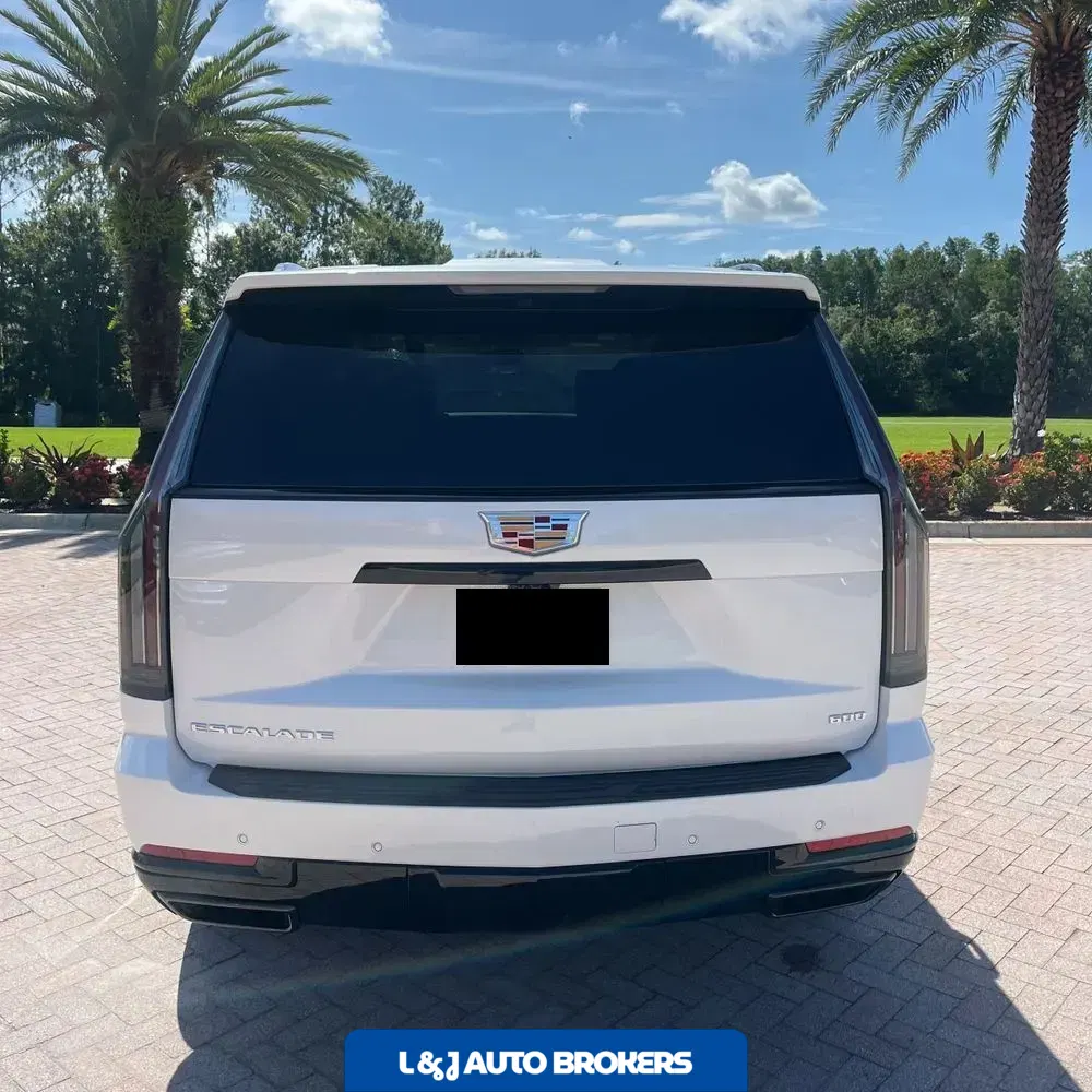 2025 Cadillac Escalade Sport Platinum