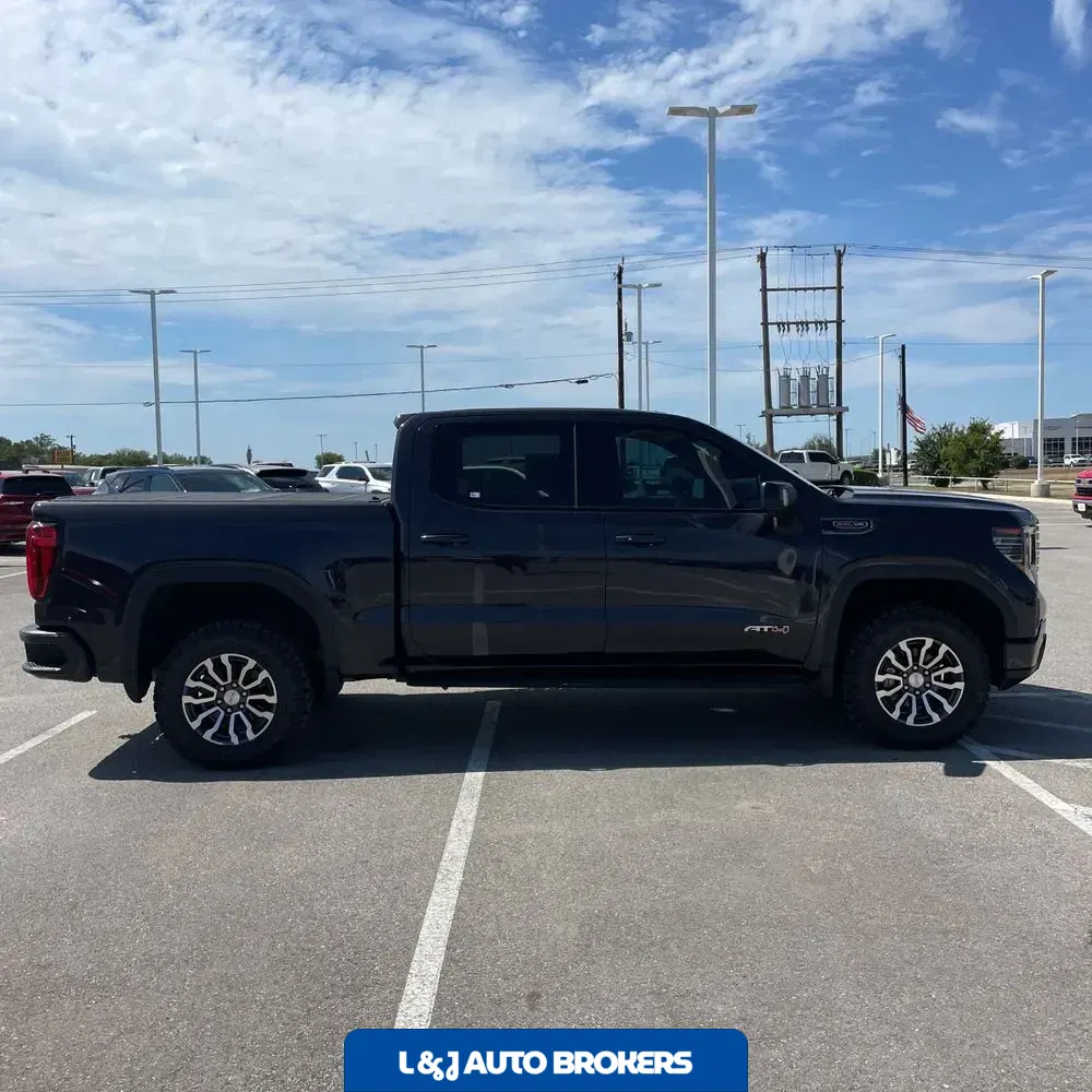 2022 GMC Sierra 1500 AT4