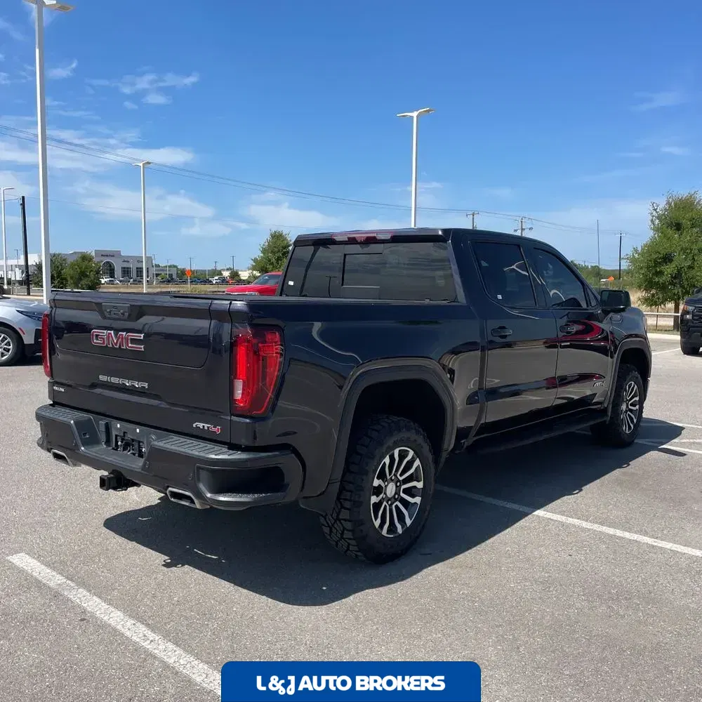 2022 GMC Sierra 1500 AT4