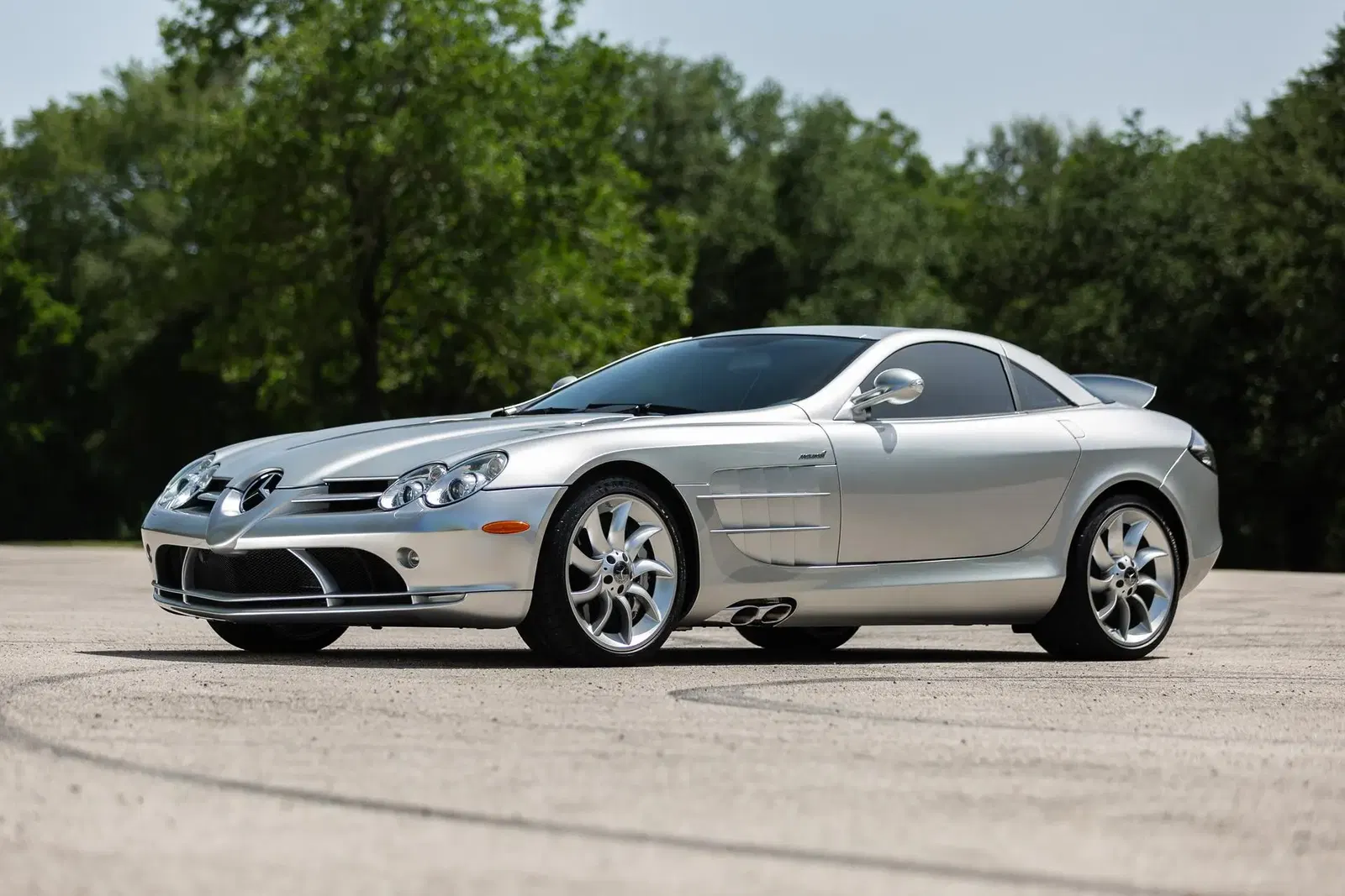6,800-Mile 2006 Mercedes-Benz SLR McLaren