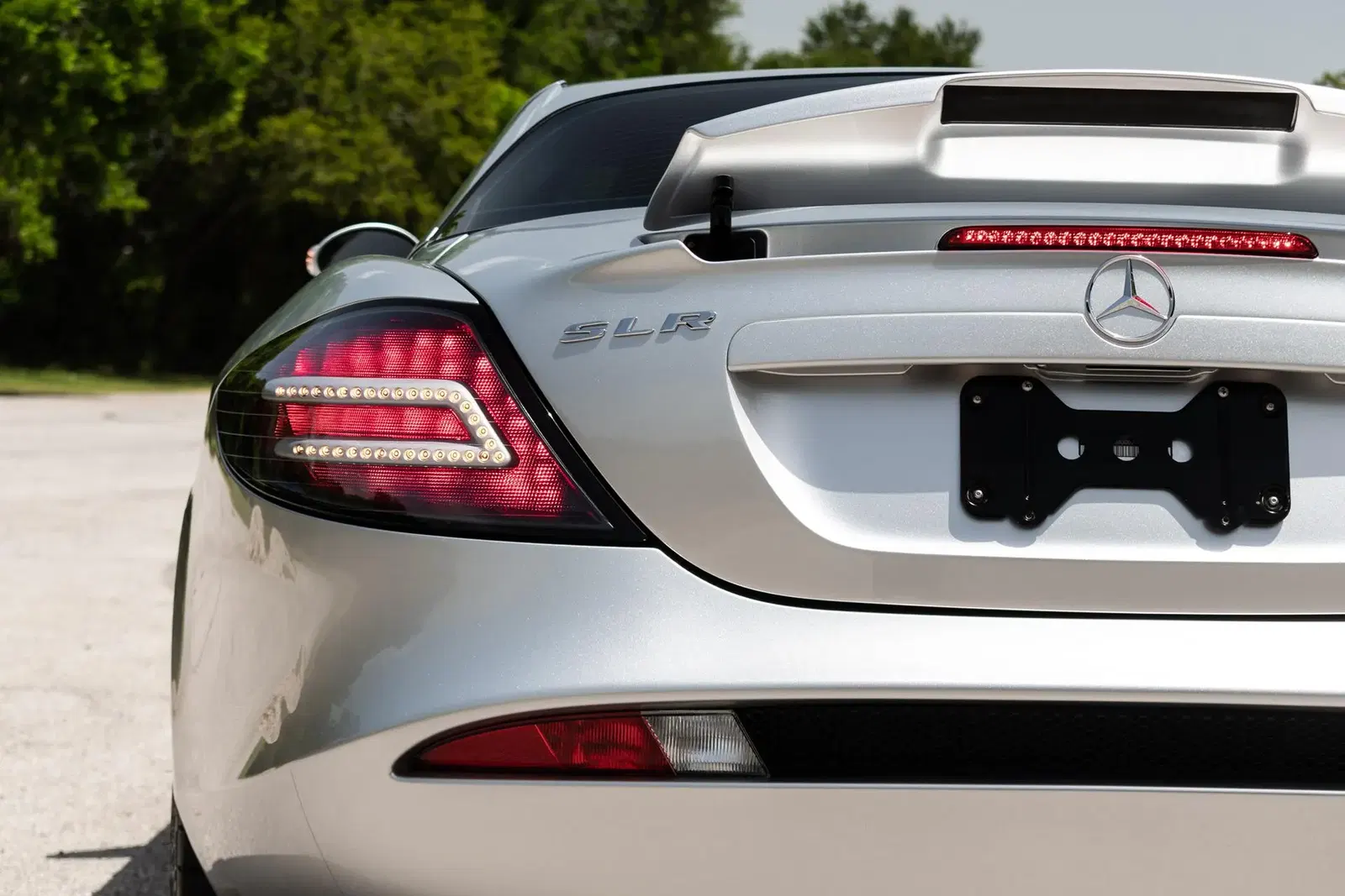 6,800-Mile 2006 Mercedes-Benz SLR McLaren