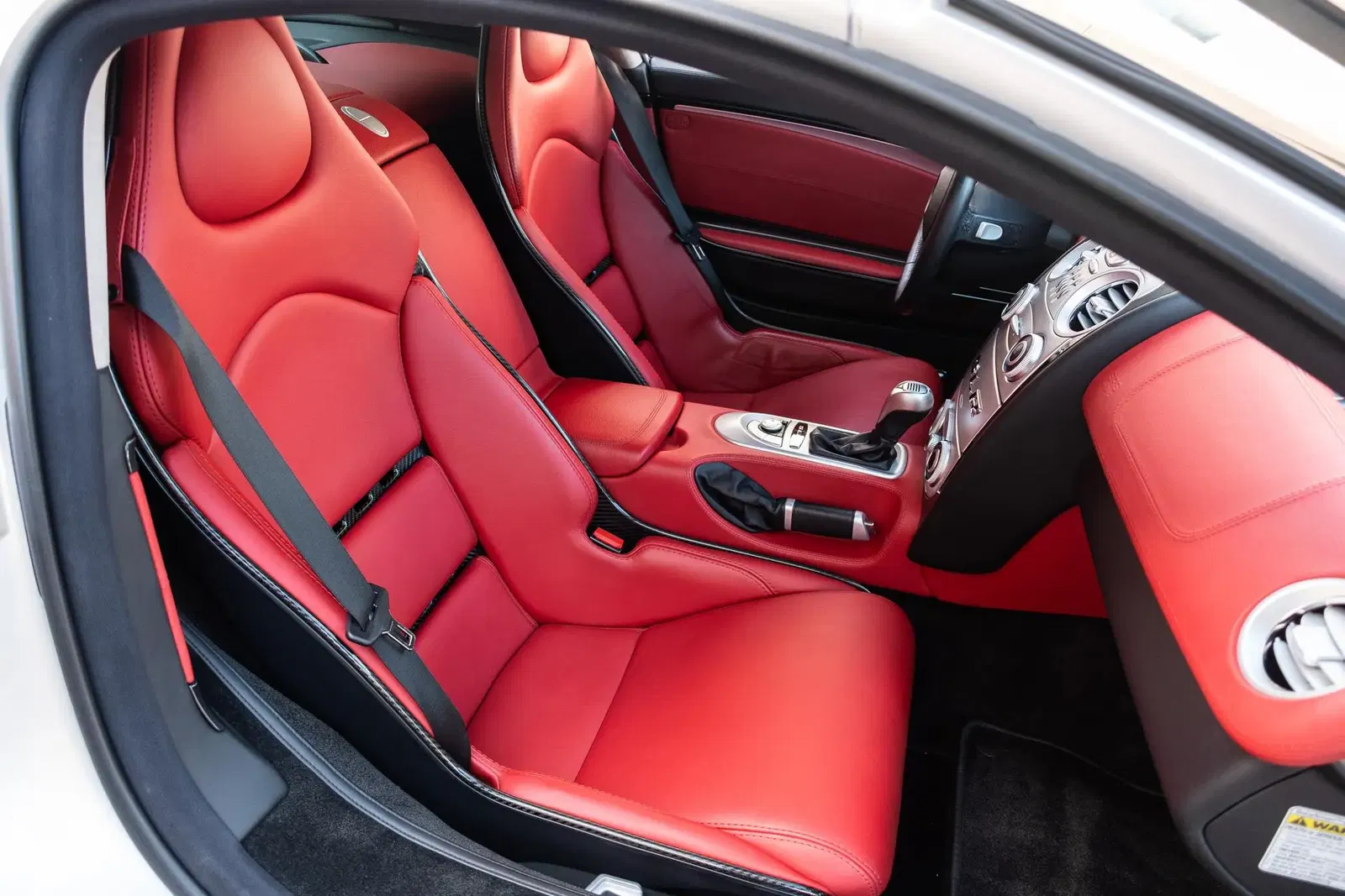 6,800-Mile 2006 Mercedes-Benz SLR McLaren