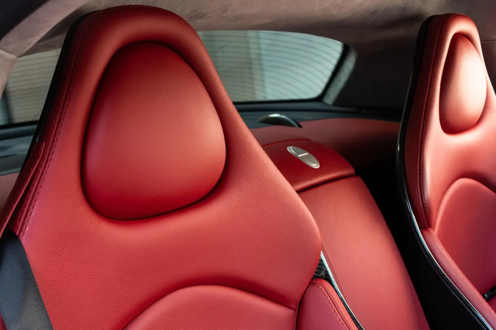 6,800-Mile 2006 Mercedes-Benz SLR McLaren