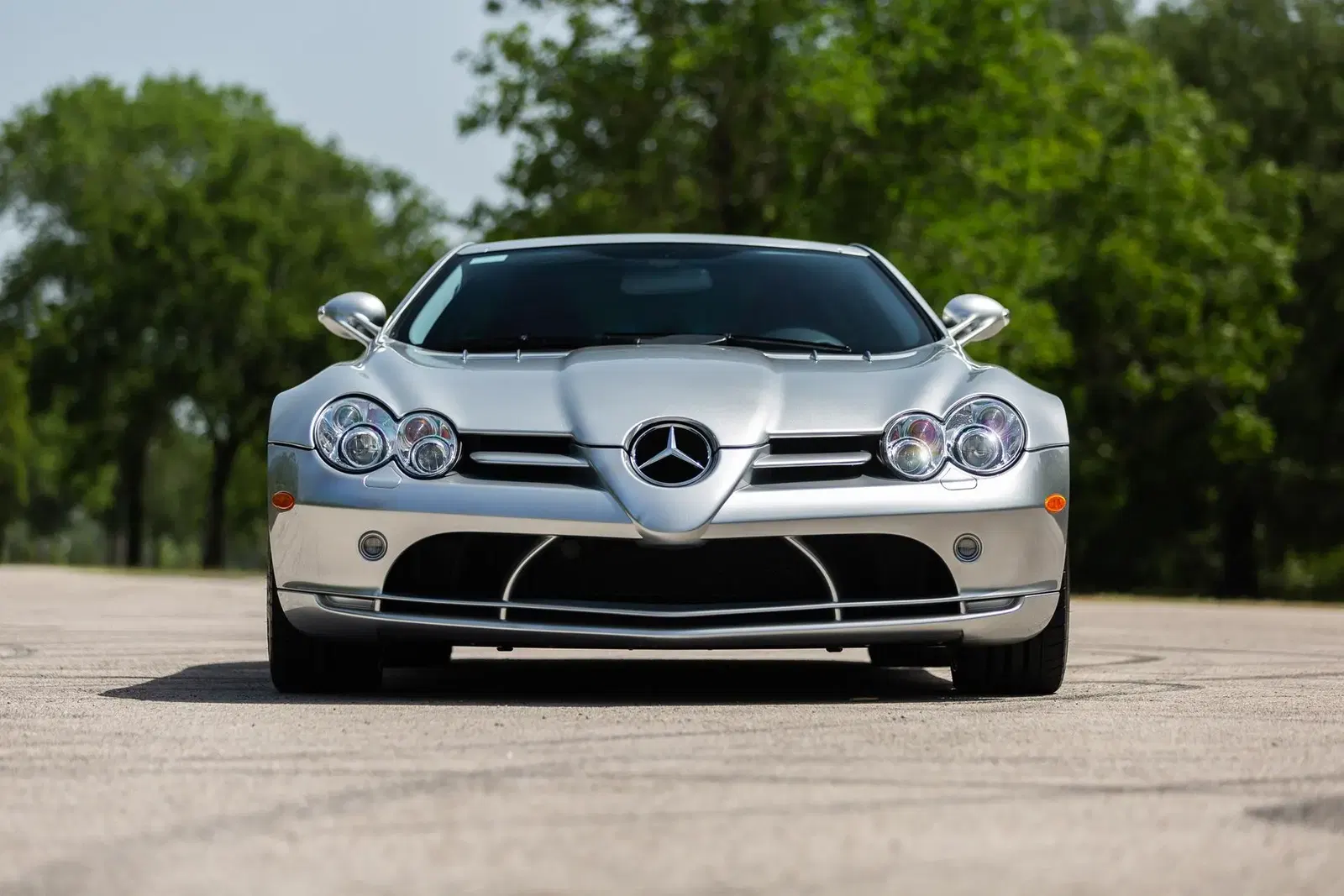 6,800-Mile 2006 Mercedes-Benz SLR McLaren