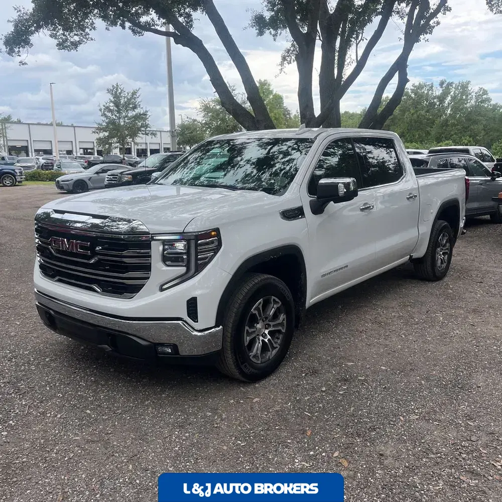 2025 GMC Sierra 1500 SLT