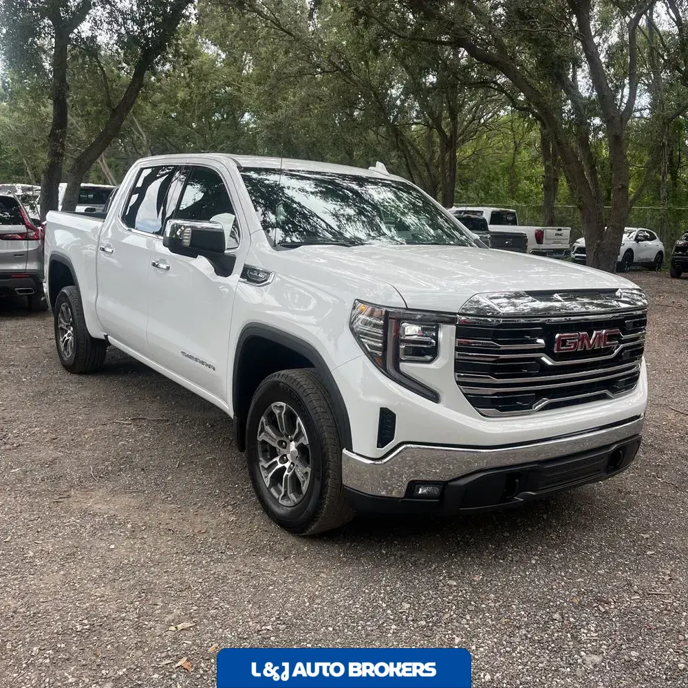 2025 GMC Sierra 1500 SLT
