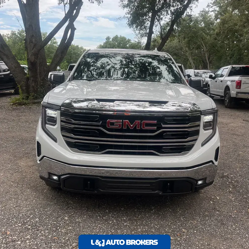 2025 GMC Sierra 1500 SLT