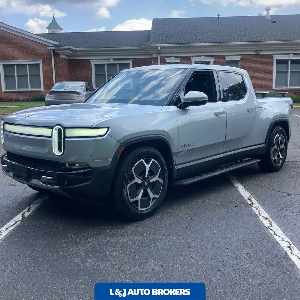 2024 Rivian R1T Adventure Dual-Motor