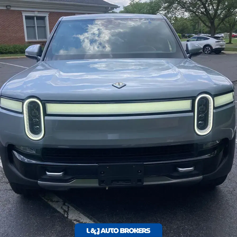 2024 Rivian R1T Adventure Dual-Motor