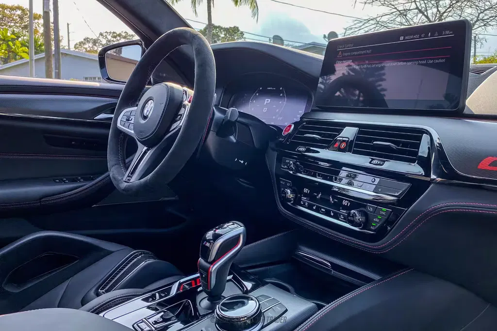 2022 BMW M5 CS