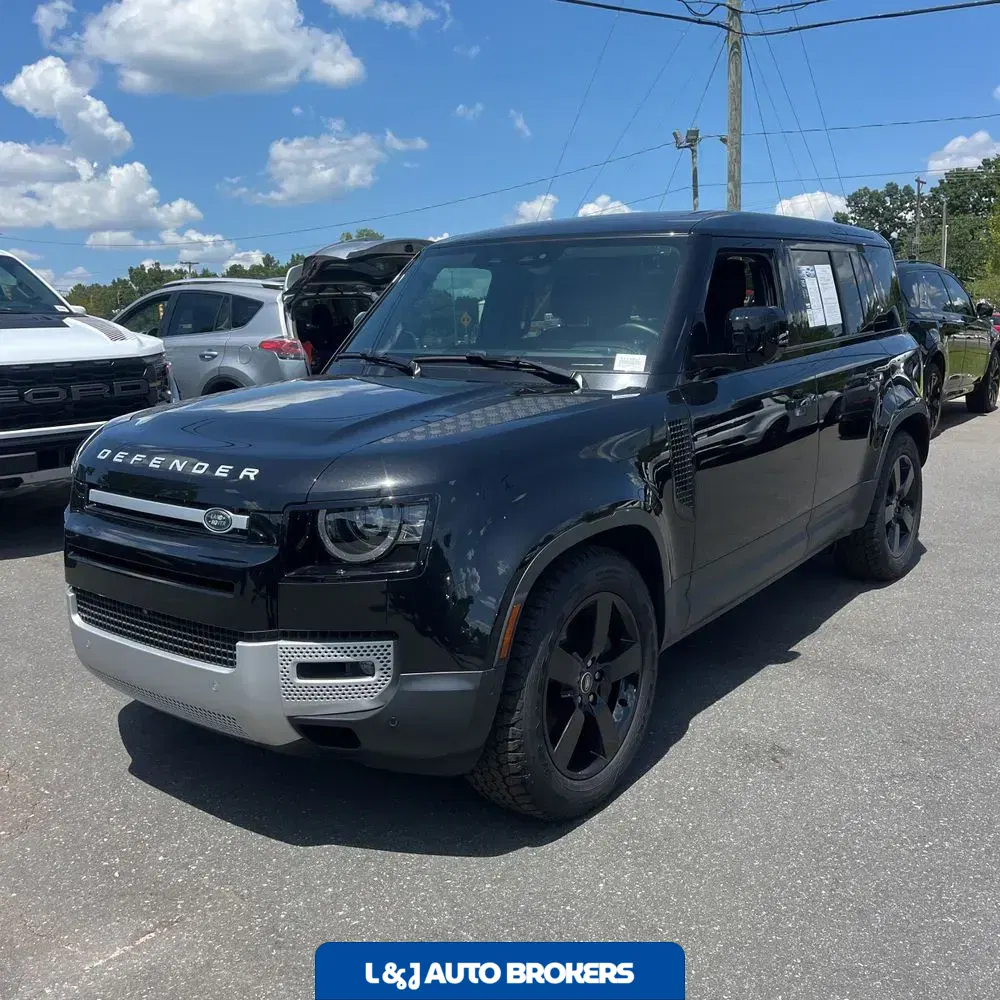 2024 Land Rover Defender 110 V8 P500 SE