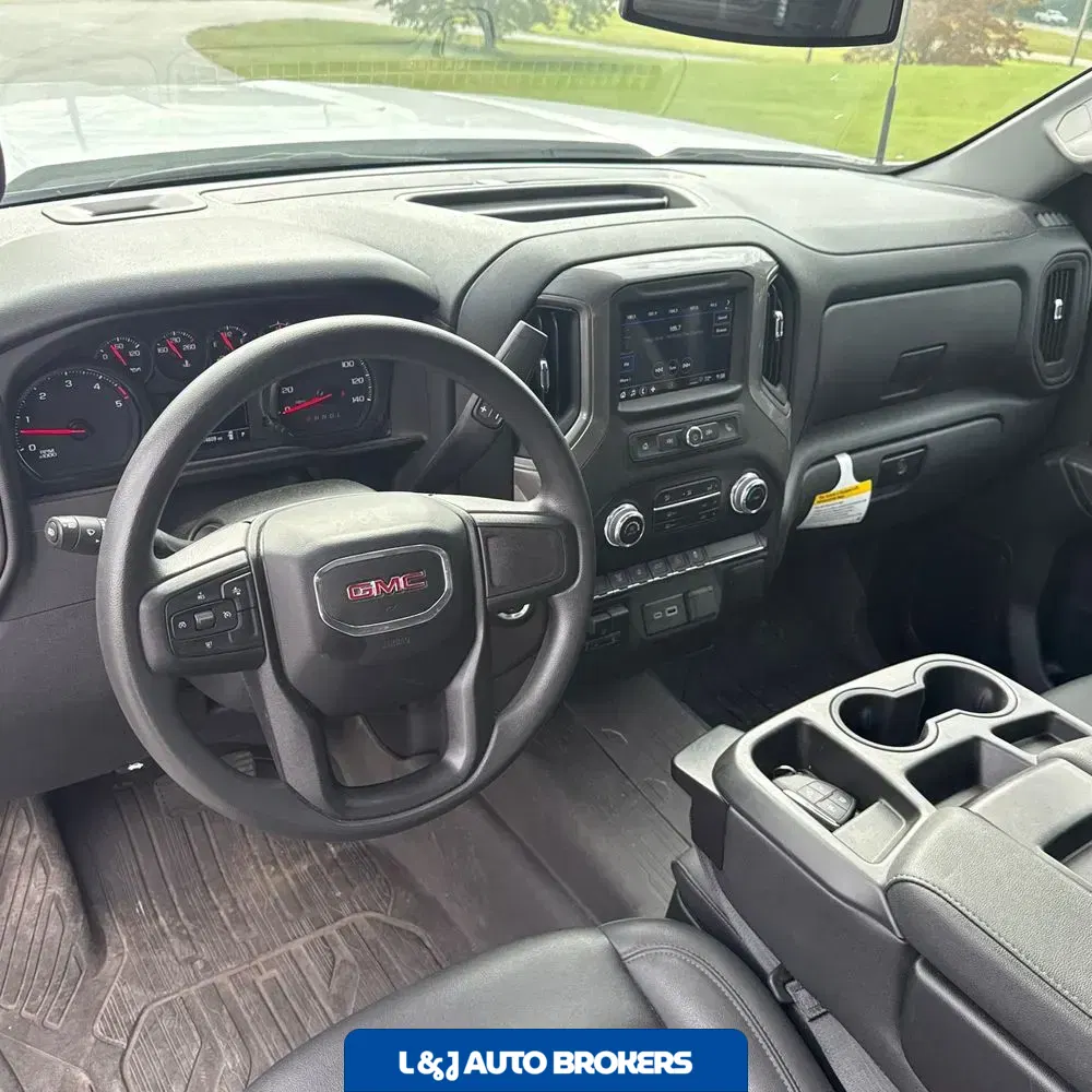 2024 GMC Sierra 2500HD Pro