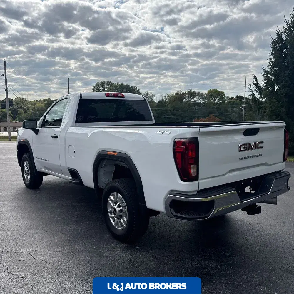 2024 GMC Sierra 2500HD Pro