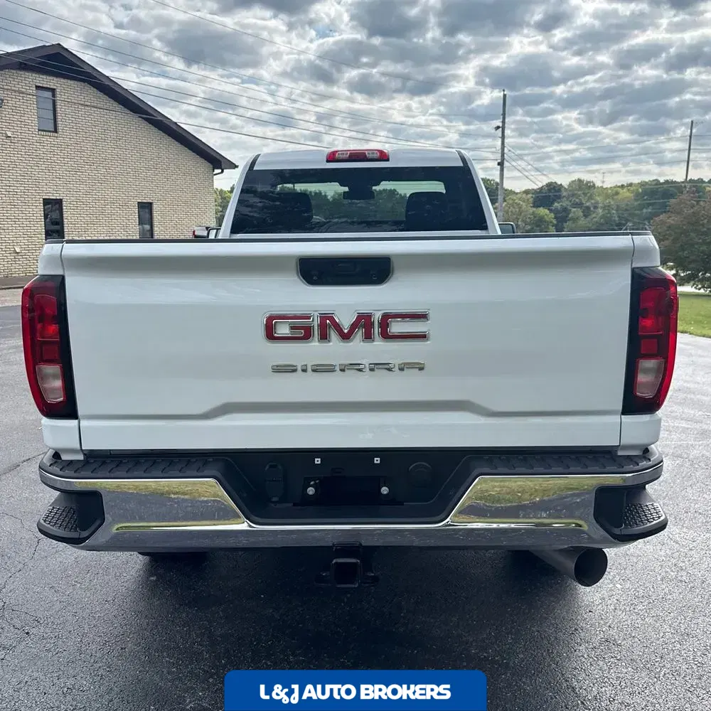 2024 GMC Sierra 2500HD Pro