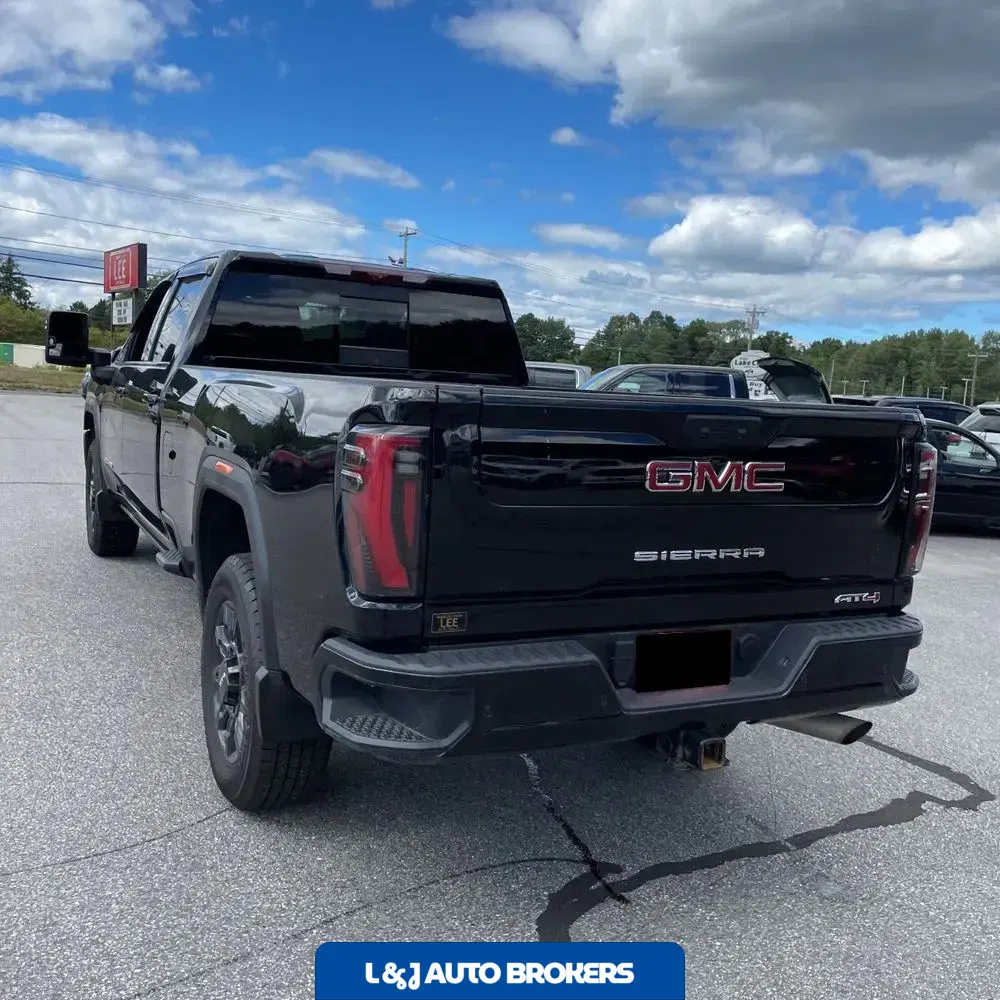 2024 GMC Sierra 2500HD AT4