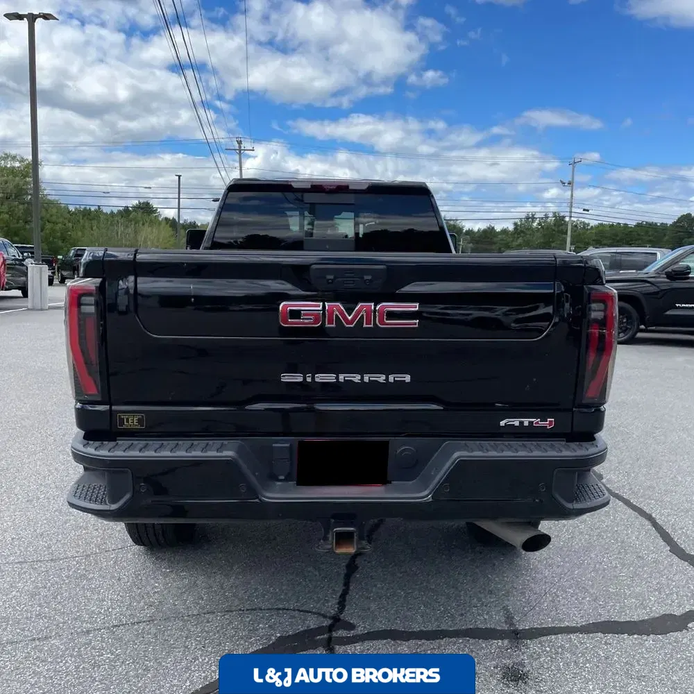 2024 GMC Sierra 2500HD AT4