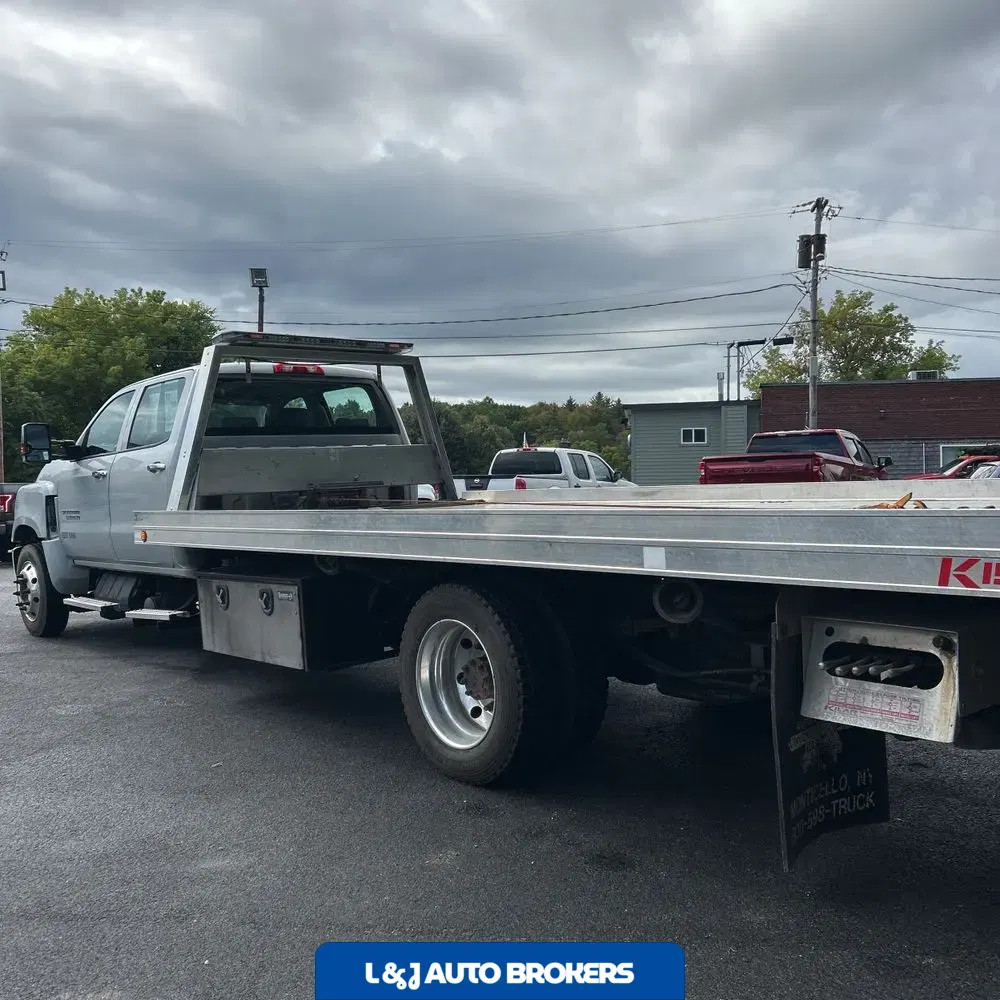 2022 Chevrolet Commercial 6500 CA60-80 CREW CAB 4X2 6.6L