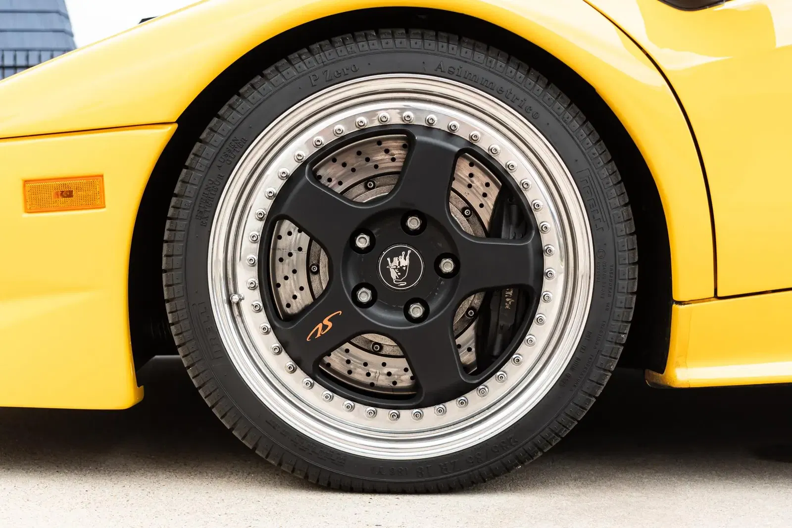 1998 Lamborghini Diablo SV