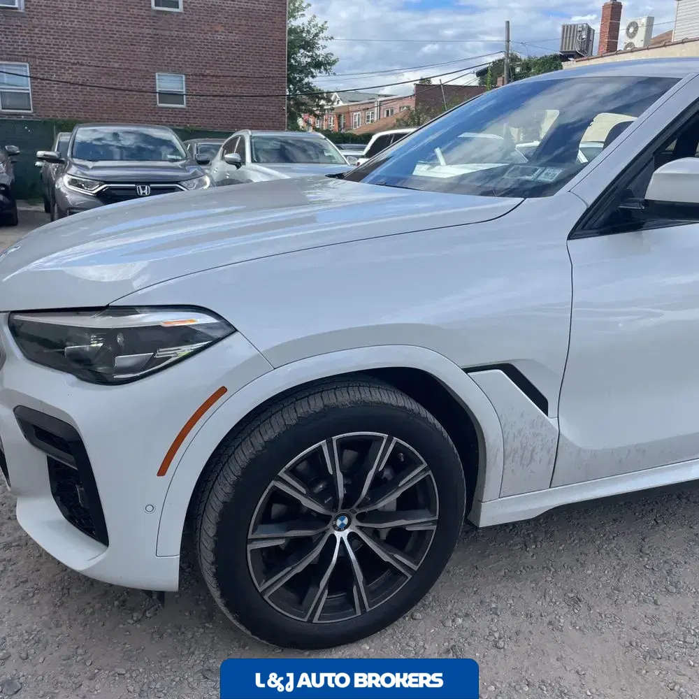 2023 BMW X6 XDrive40i