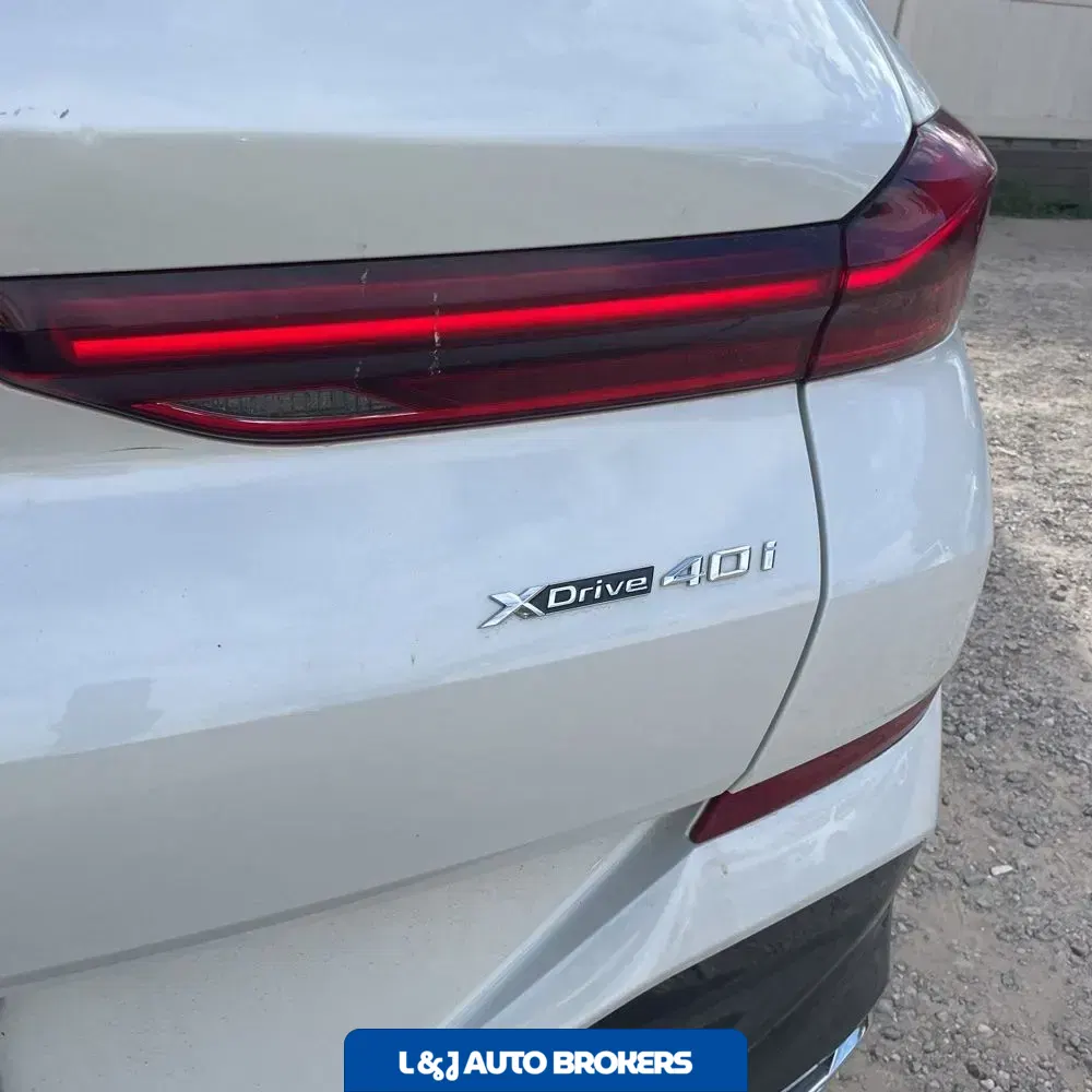 2023 BMW X6 XDrive40i