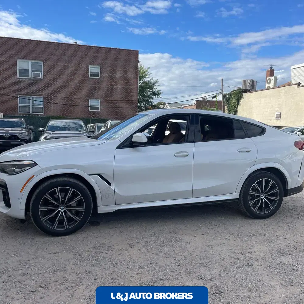 2023 BMW X6 XDrive40i