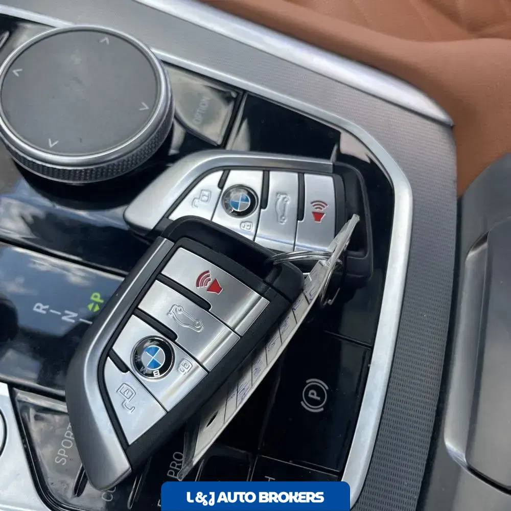 2023 BMW X6 XDrive40i