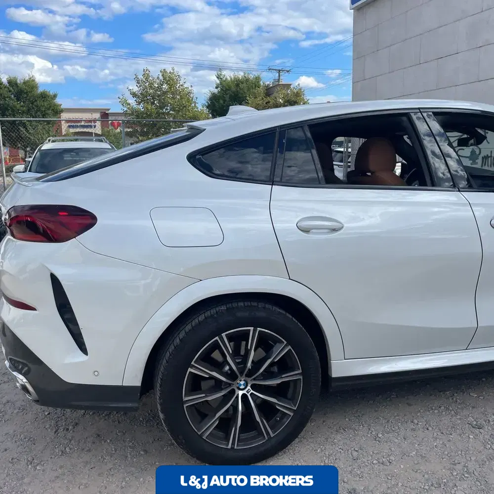 2023 BMW X6 XDrive40i