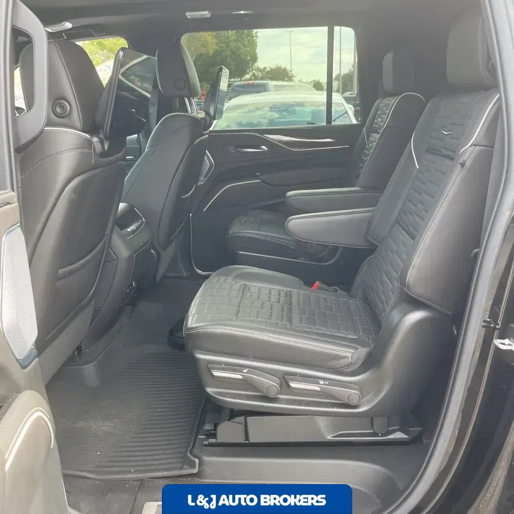 2024 Cadillac Escalade ESV Premium Luxury Platinum
