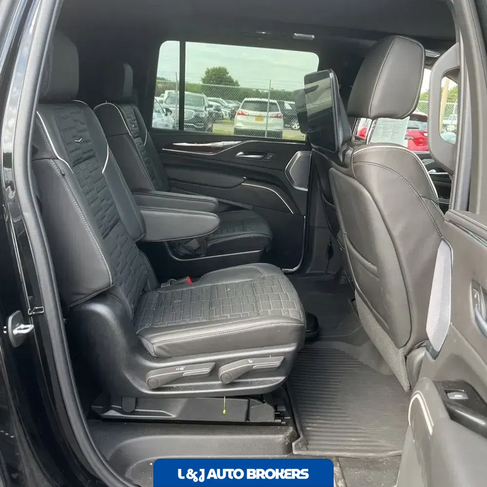 2024 Cadillac Escalade ESV Premium Luxury Platinum