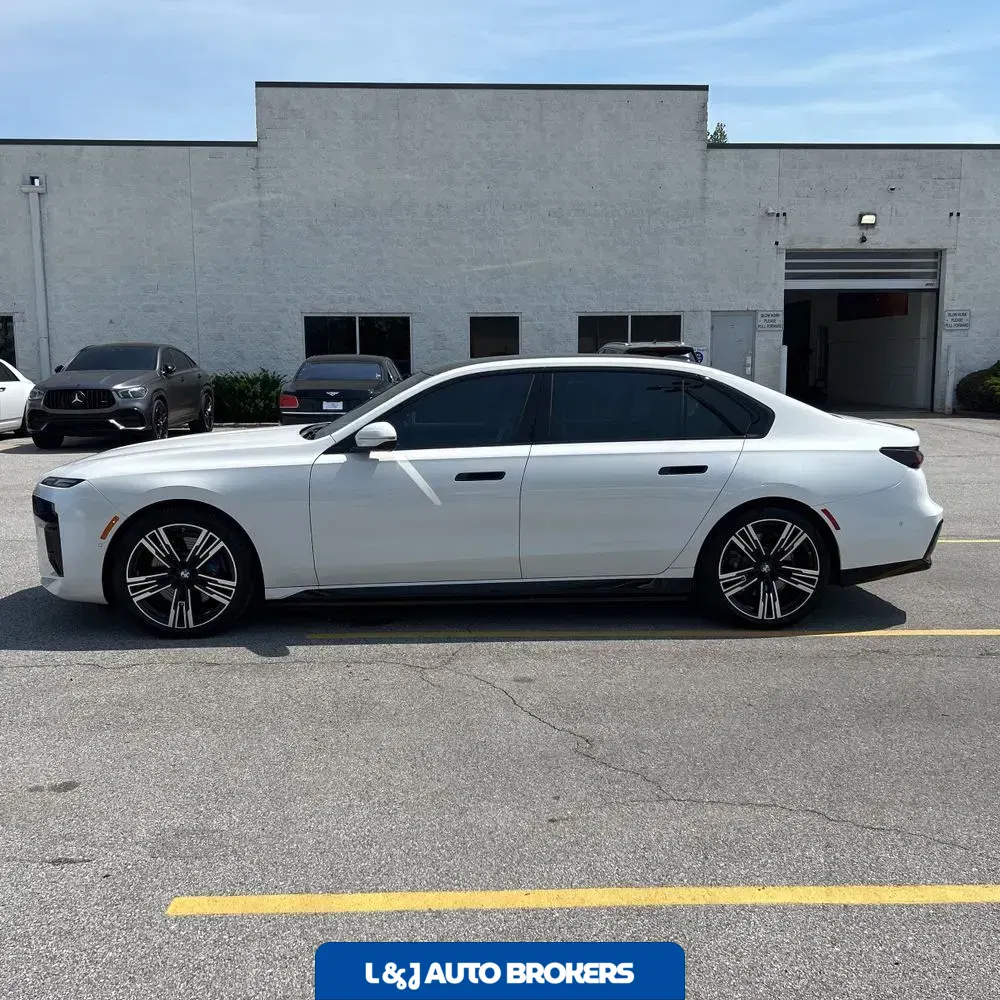 2024 BMW i7 xDrive60