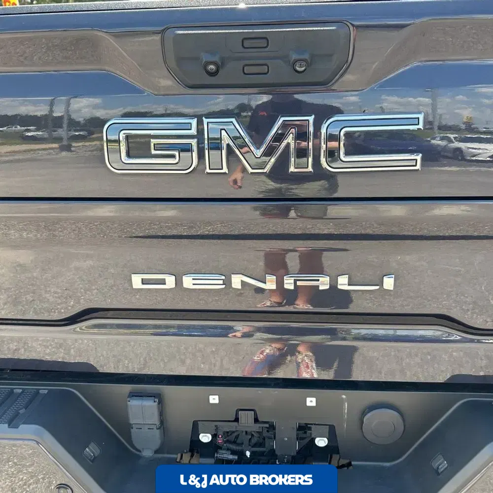 2024 GMC Sierra 3500HD Denali Ultimate