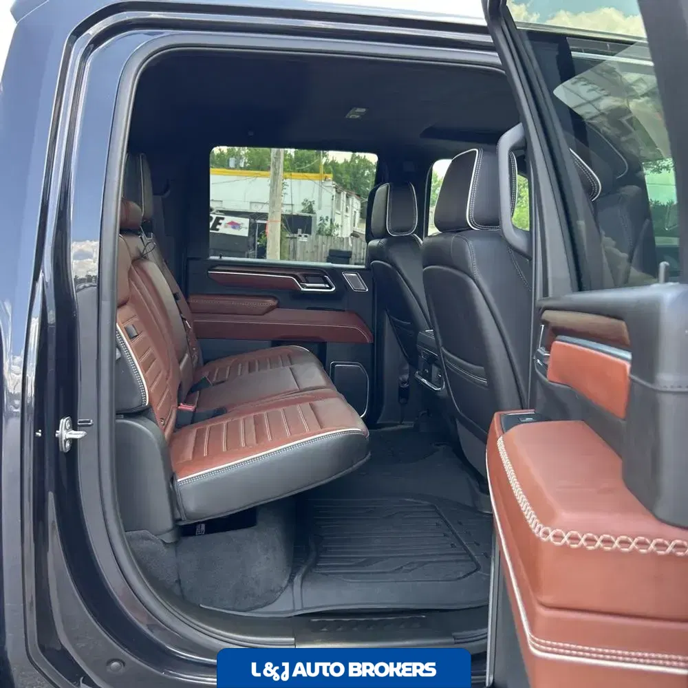 2024 GMC Sierra 3500HD Denali Ultimate