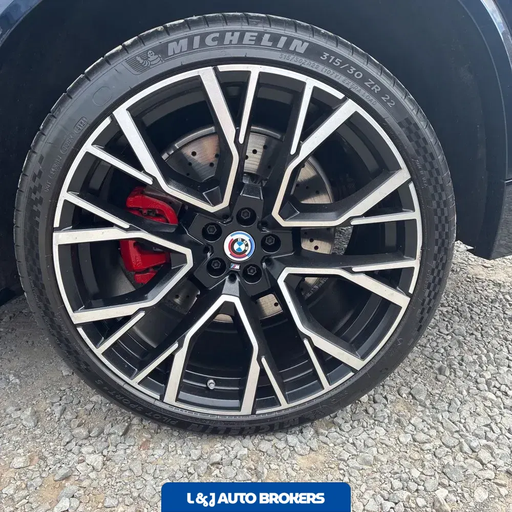 2023 BMW X5 M