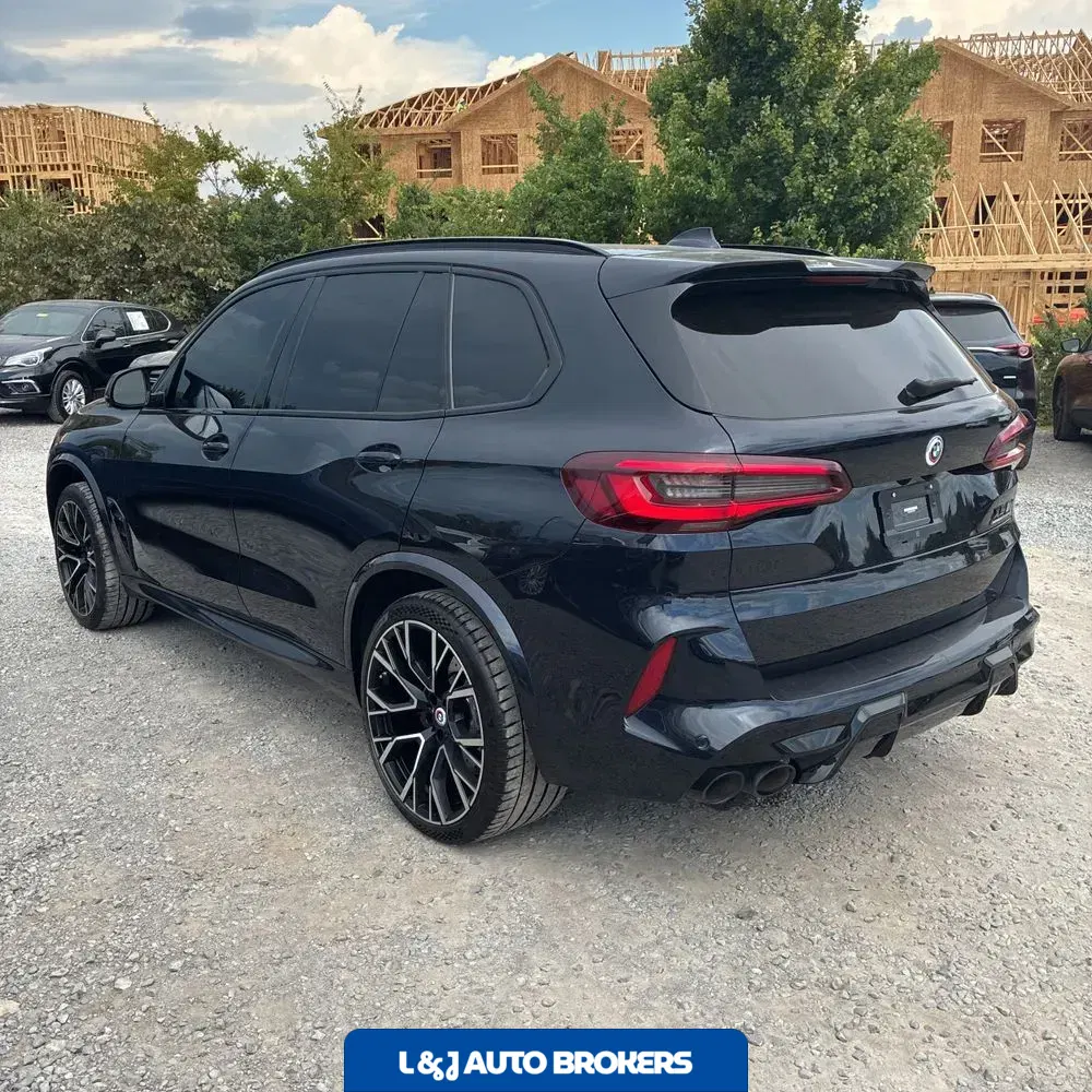 2023 BMW X5 M