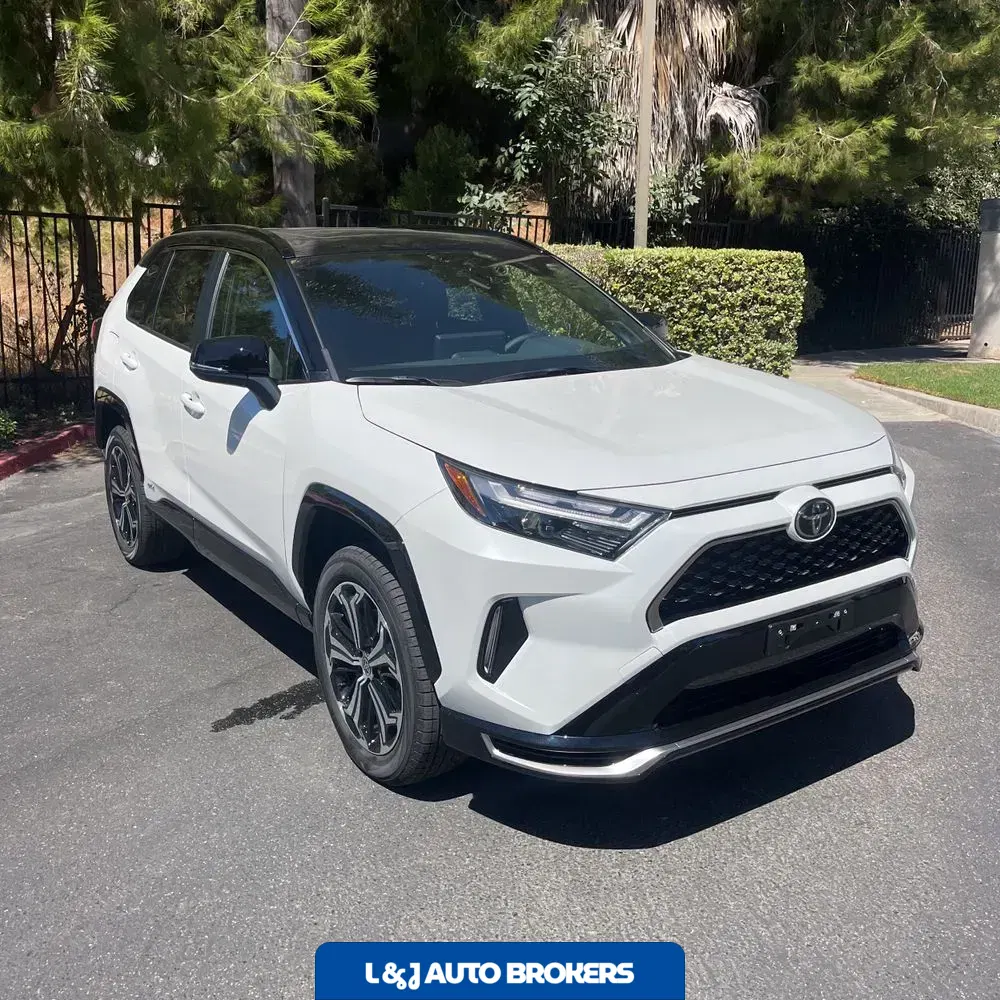 2025 Toyota RAV4 Plug-in Hybrid XSE