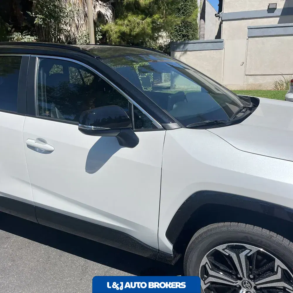 2025 Toyota RAV4 Plug-in Hybrid XSE
