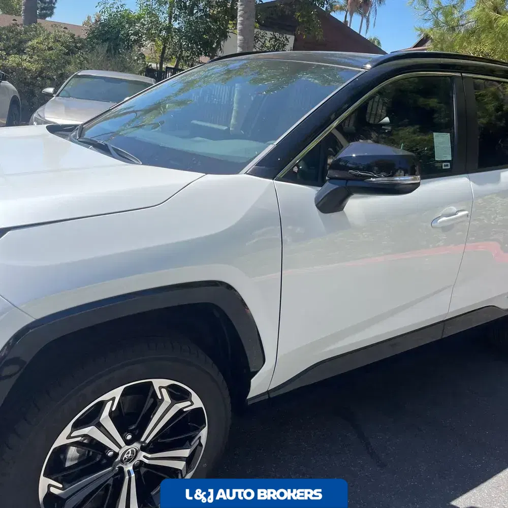 2025 Toyota RAV4 Plug-in Hybrid XSE