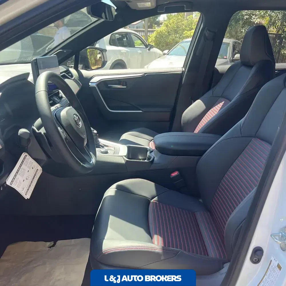 2025 Toyota RAV4 Plug-in Hybrid XSE