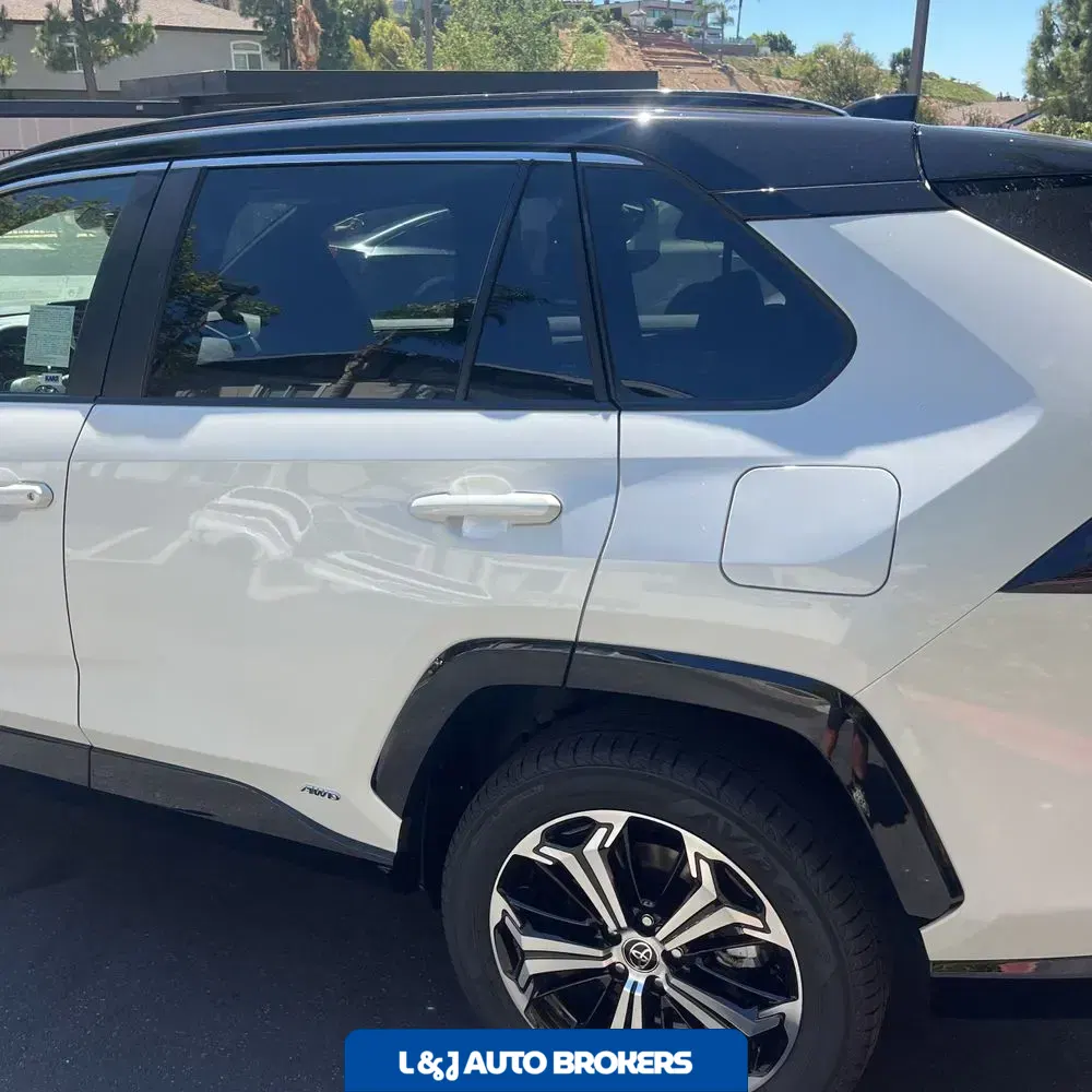 2025 Toyota RAV4 Plug-in Hybrid XSE